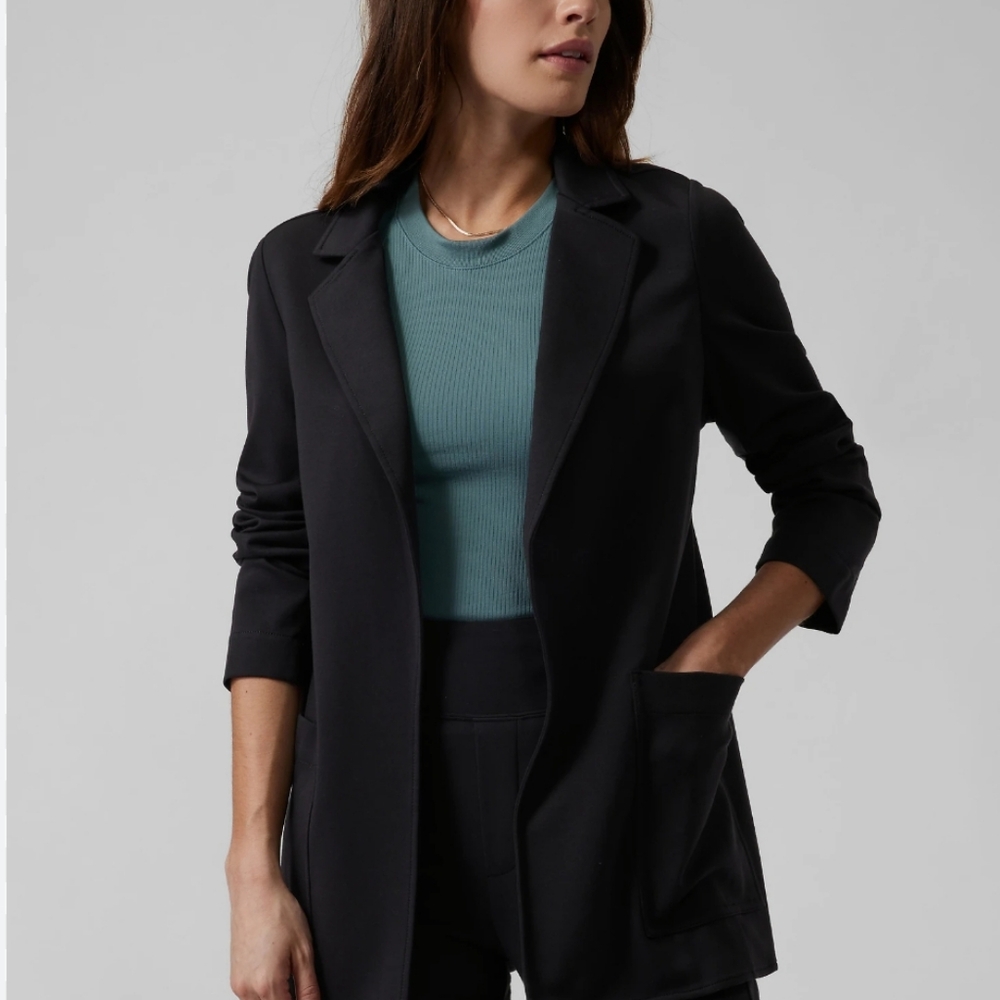 Athleta Eastbound Blazer Sz 18